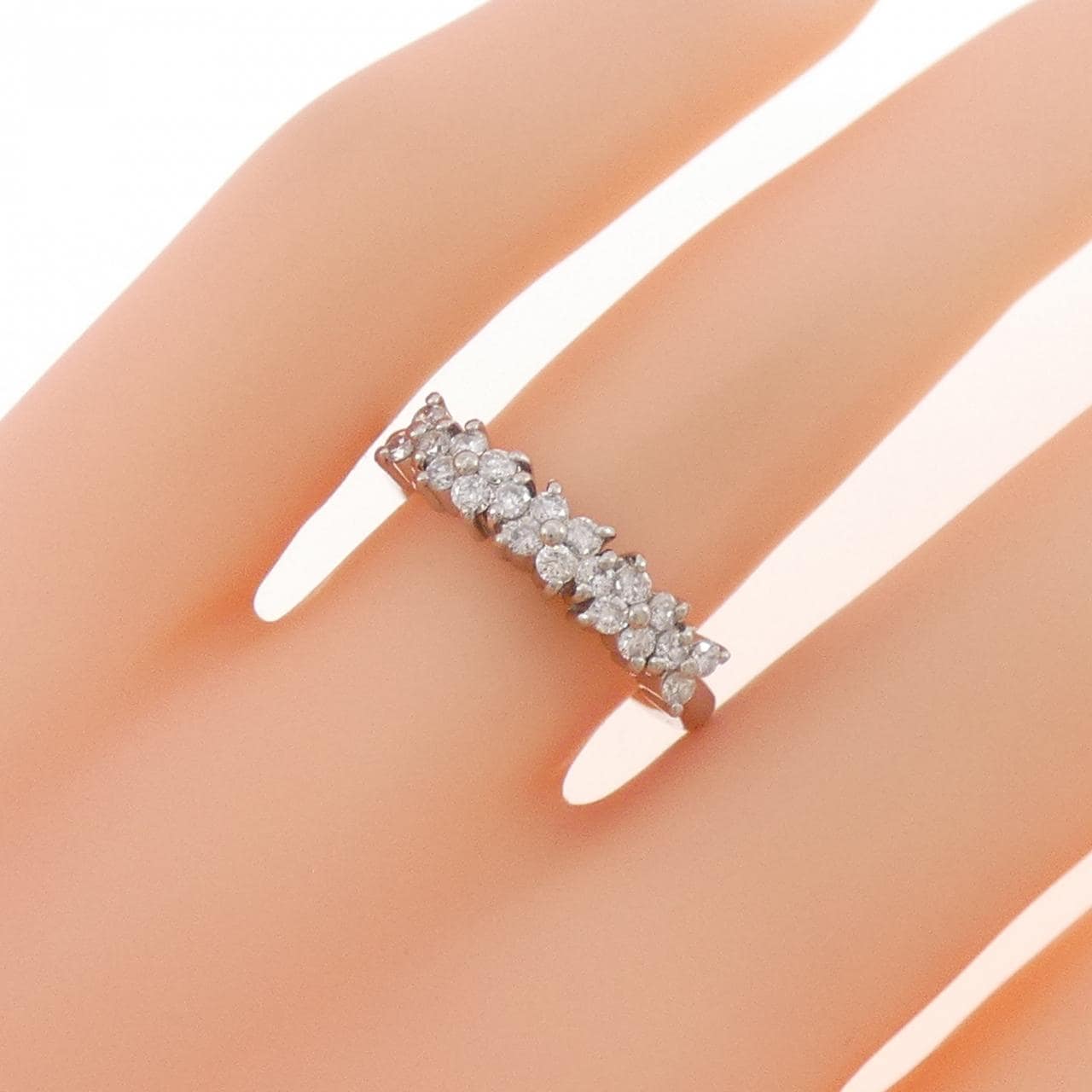 PT900 フラワー ダイヤモンド リング 0.40CT
