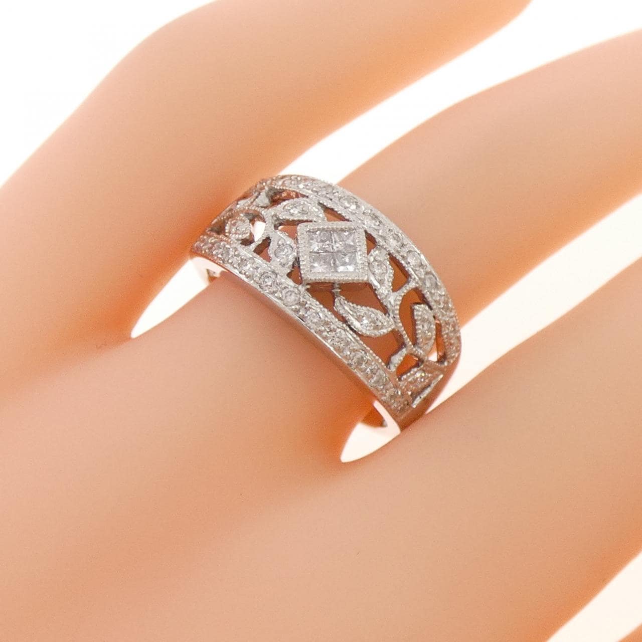 K18WG ダイヤモンド リング 0.41CT