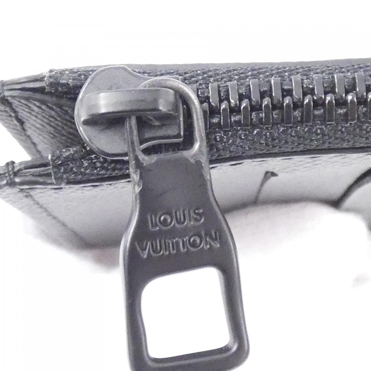 LOUIS VUITTON Monogram Eclipse (LV X YK) 零錢卡包 M81930零钱包卡片包