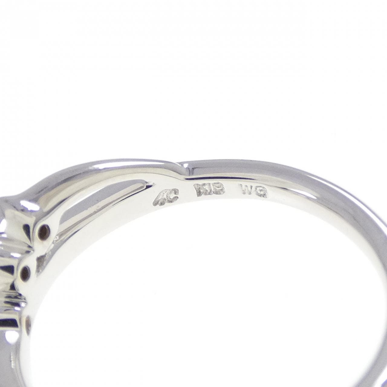 4゜C 合成サファイヤ リング