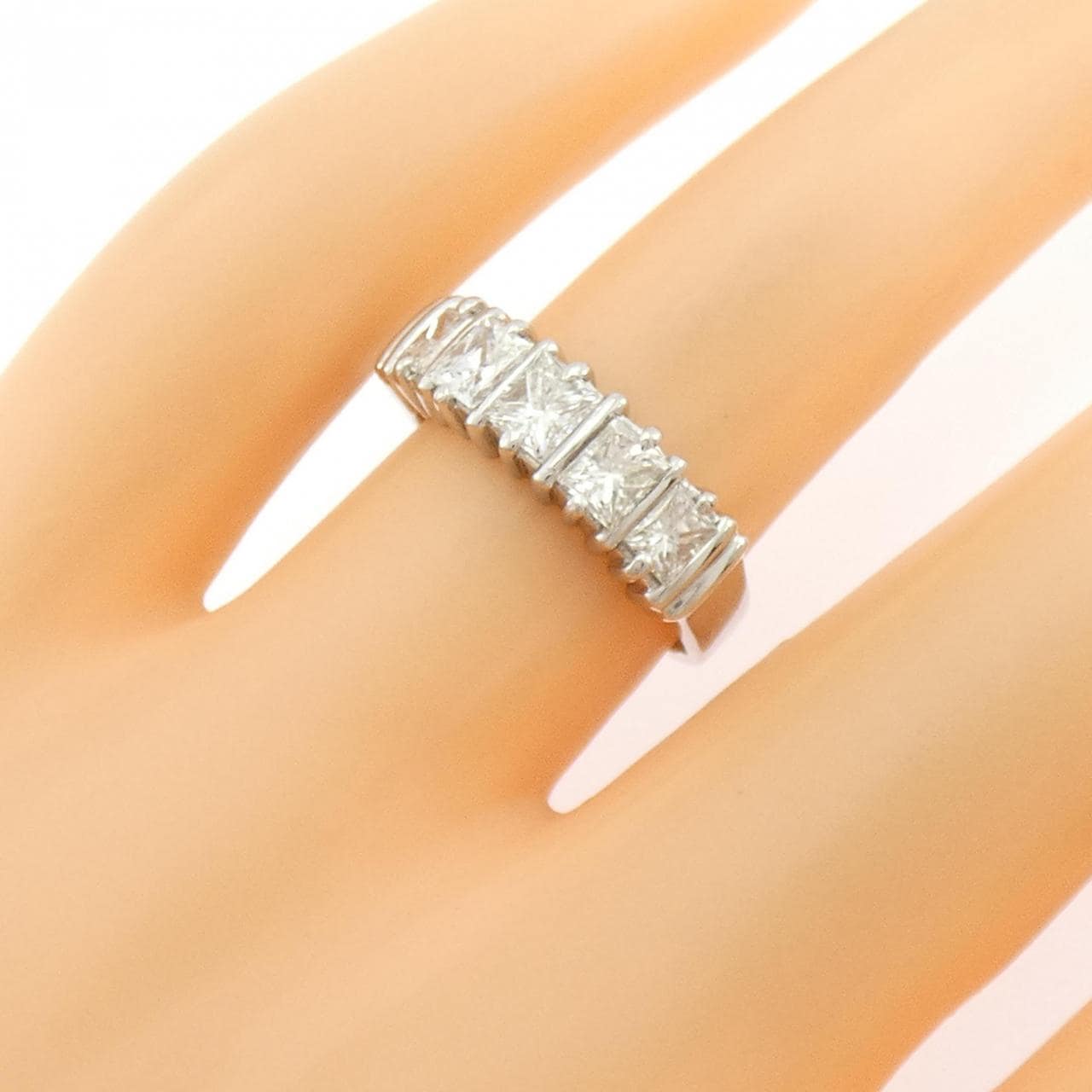 PT900 ダイヤモンド リング 1.06CT