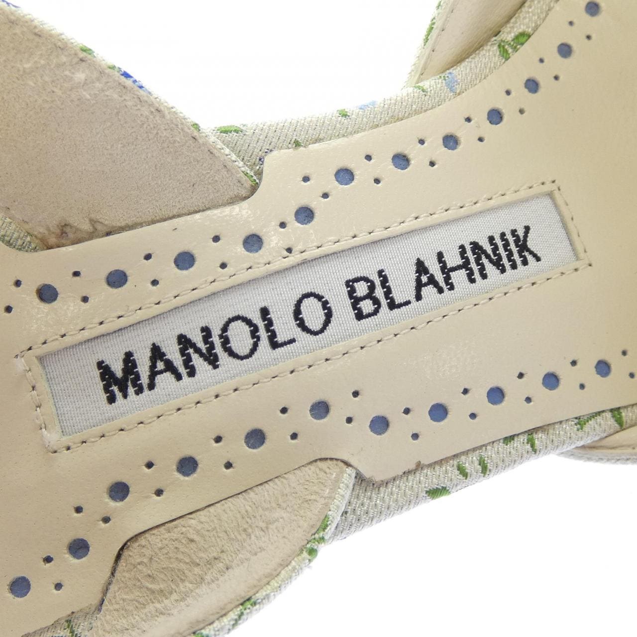 マノロブラニク MANOLO BLAHNIK パンプス