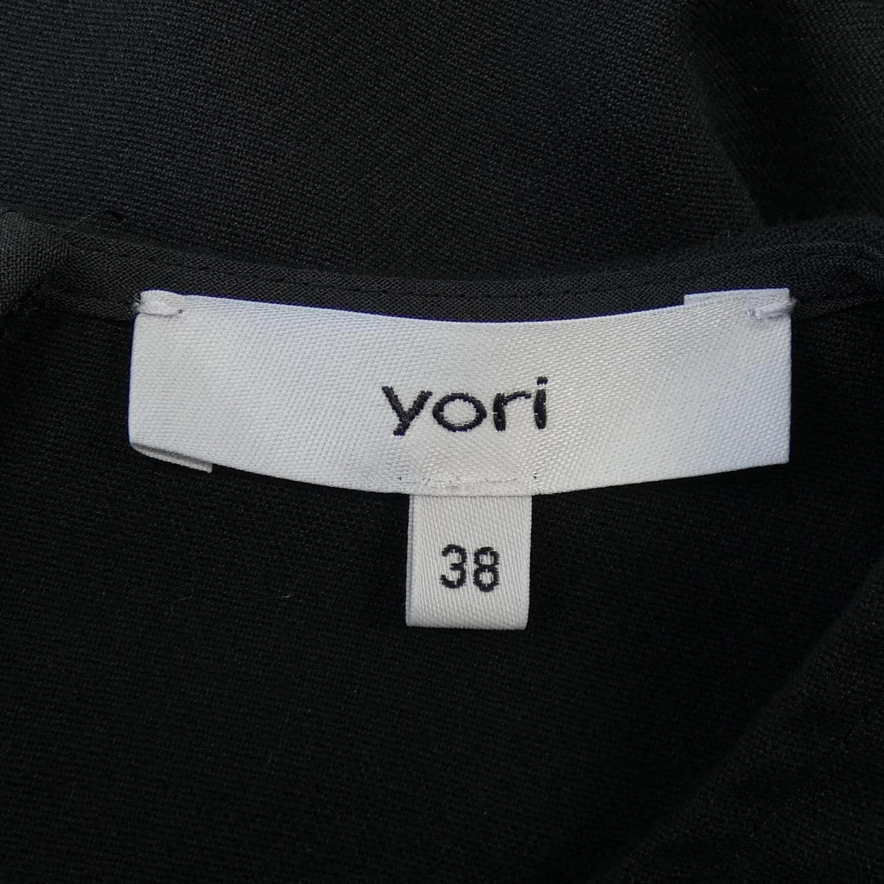 ヨリ yori トップス