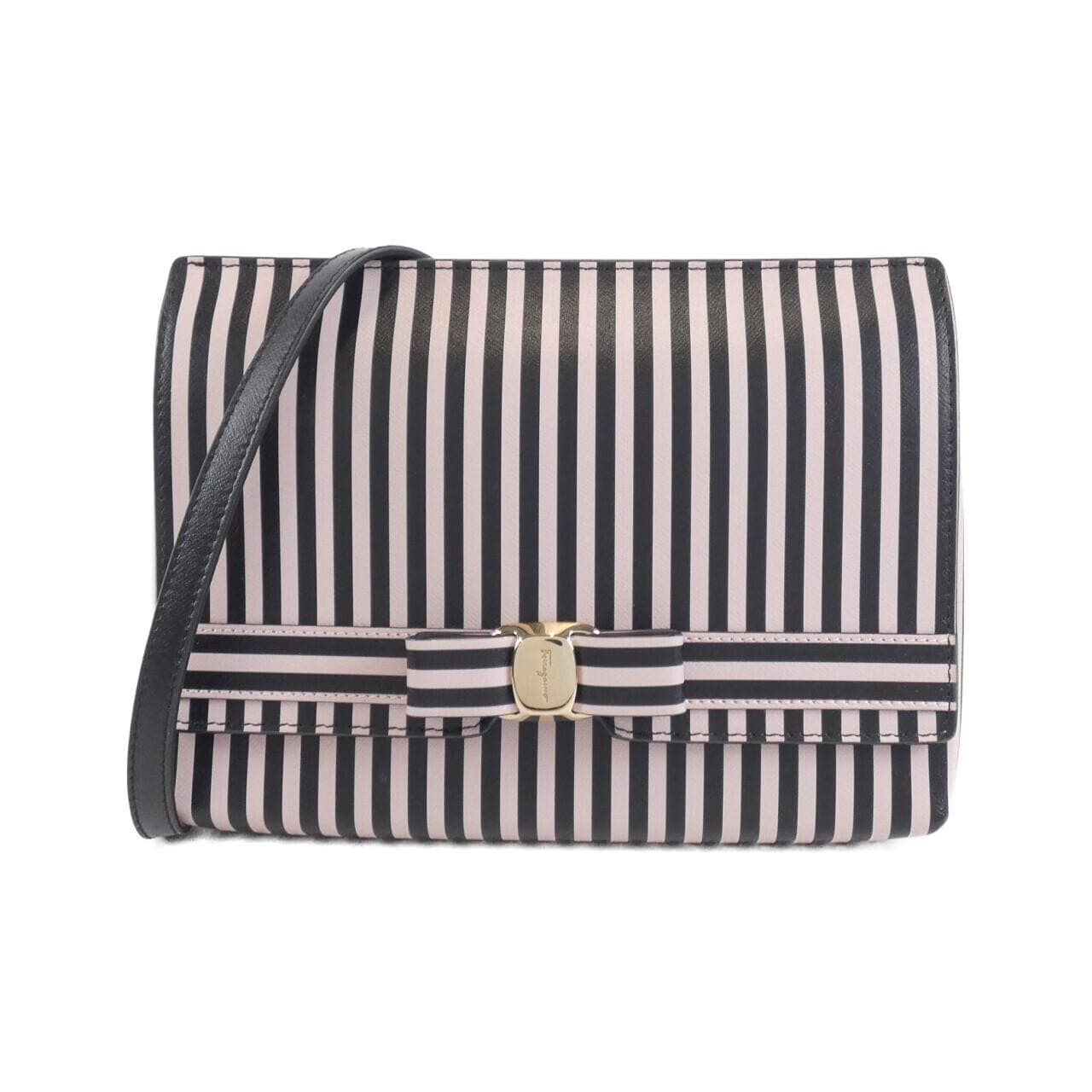 サルヴァトーレフェラガモ 22 0257 ショルダーバッグ