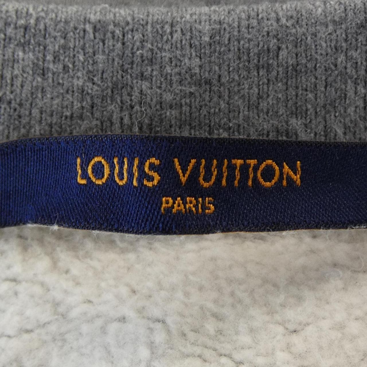 ルイヴィトン LOUIS VUITTON スクエアードLVロゴ HJY13WUYR NIGO スウェット