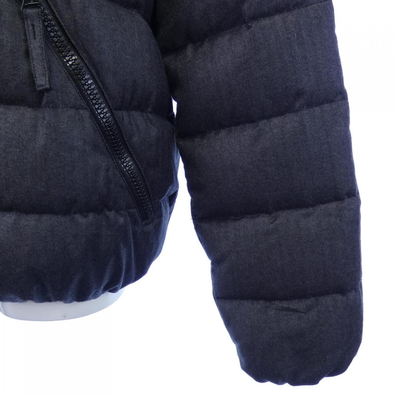 デュベティカ DUVETICA ダウンジャケット