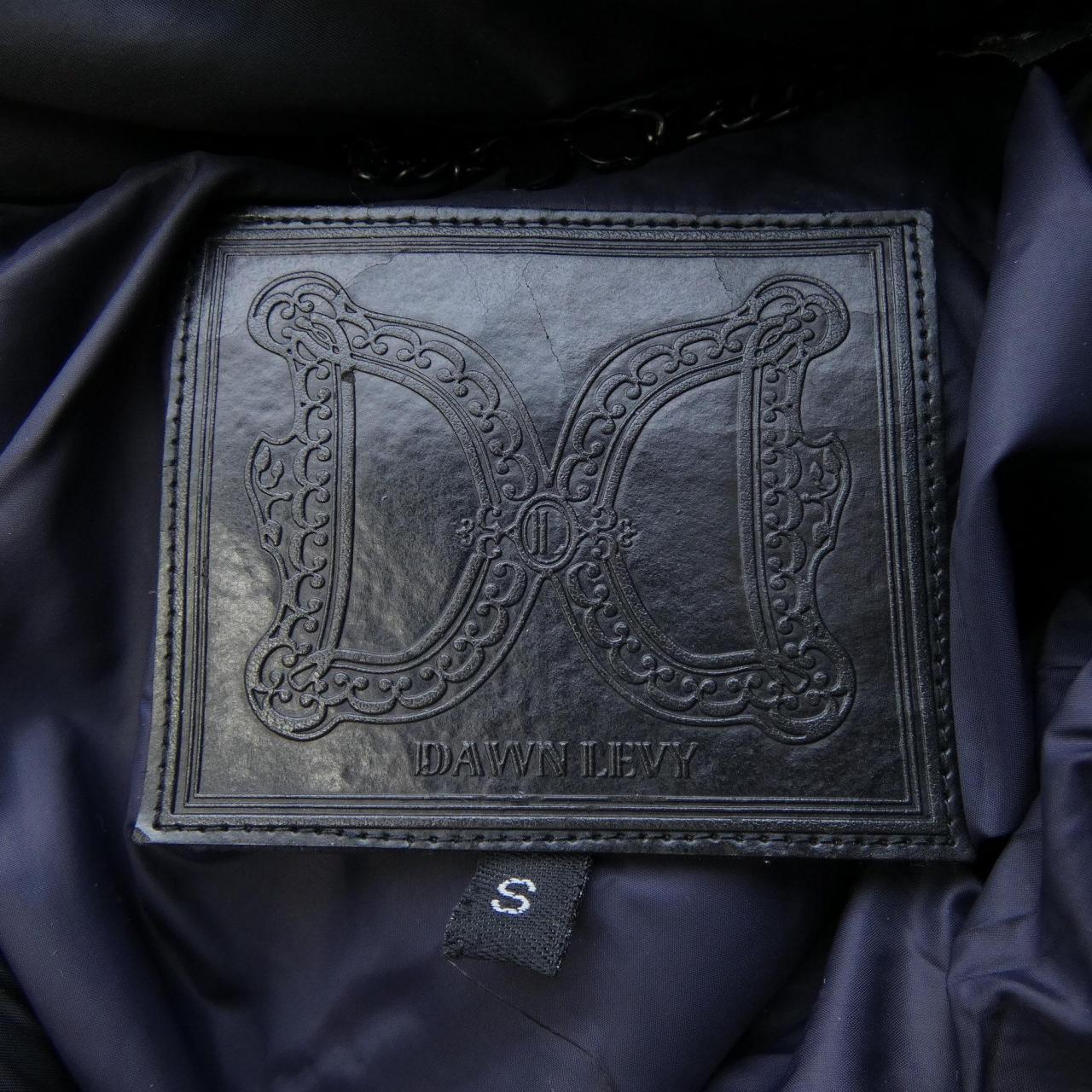 down levy ダウンコート