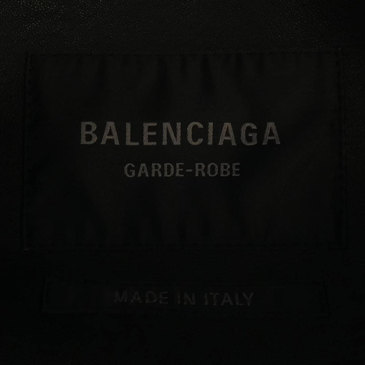 バレンシアガ BALENCIAGA GARDE-ROBE 808911 TMN02 レザージャケット