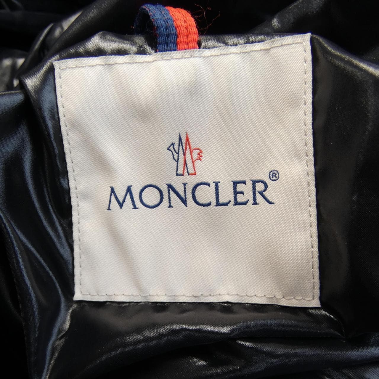 モンクレール MONCLER ダウンジャケット