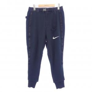 ナイキサカイ NIKE×SACAI CZ4698-010 パンツ