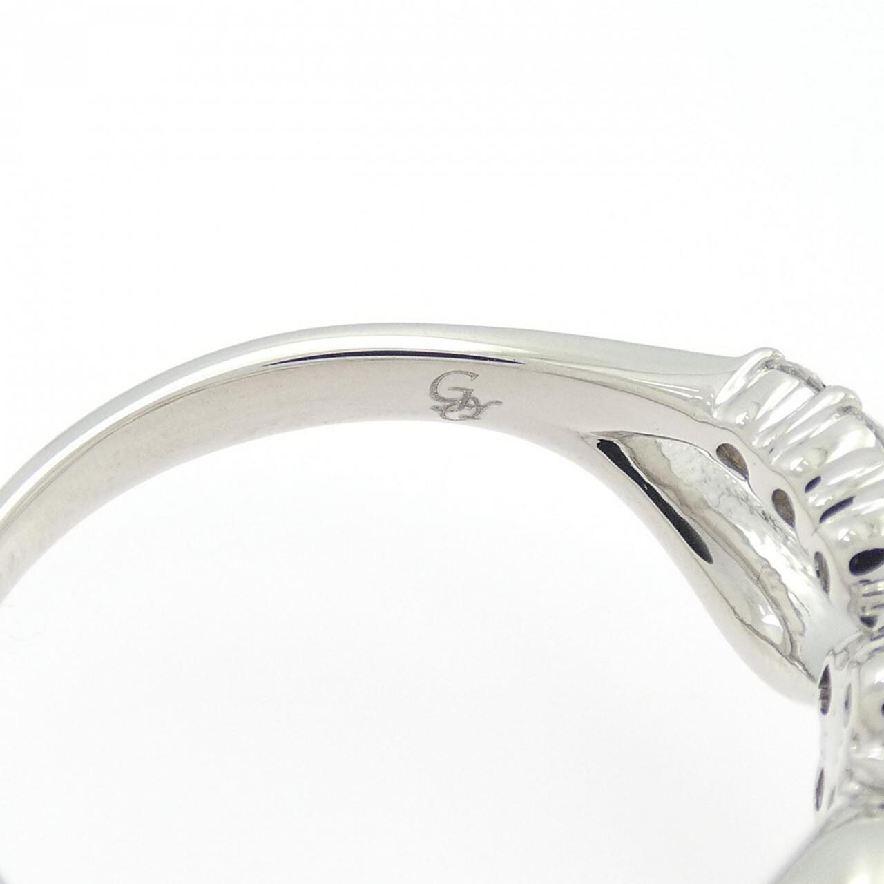 ユキザキ フラワー ダイヤモンド リング 0.50CT