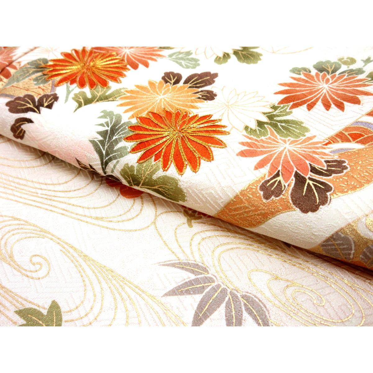 訪問着　友禅金彩加工　刺繍入り