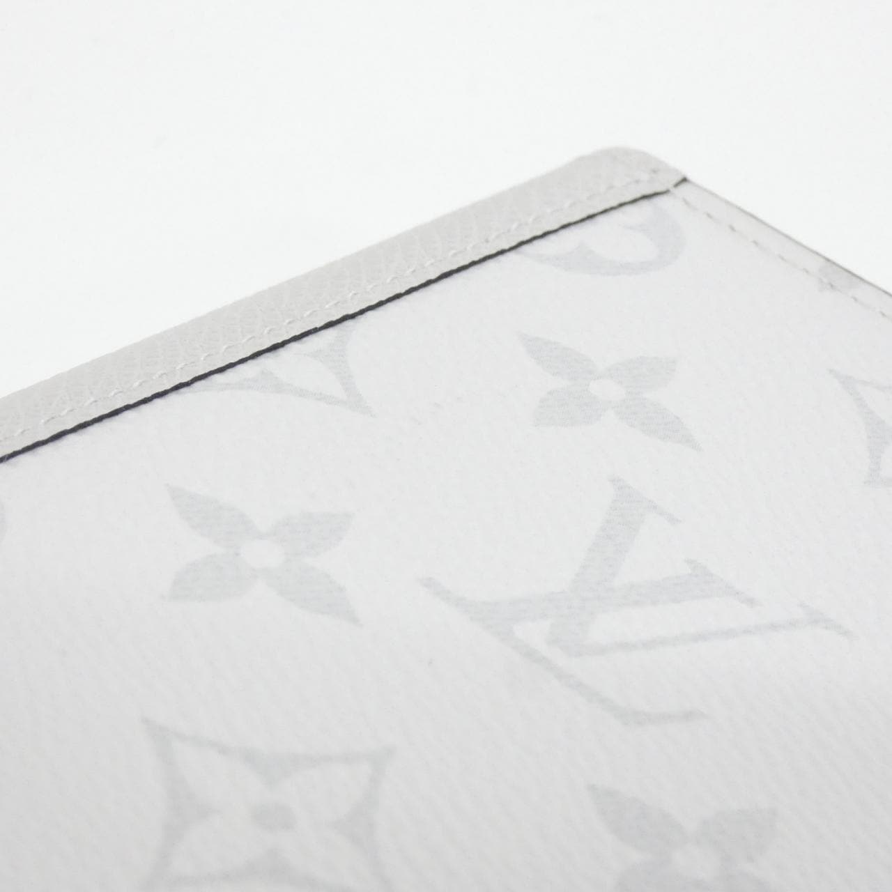 LOUIS VUITTON Taiga Rama Portefeuille Brother M30298 钱包