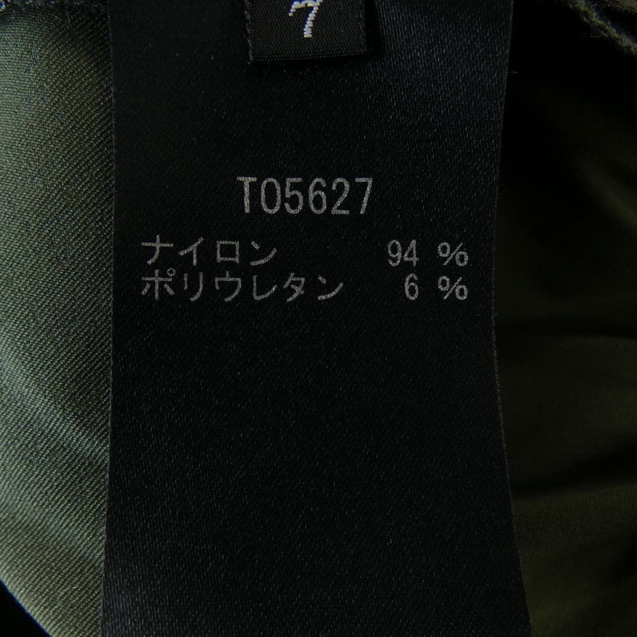 タエアシダ TAE ASHIDA T05627 ワンピース