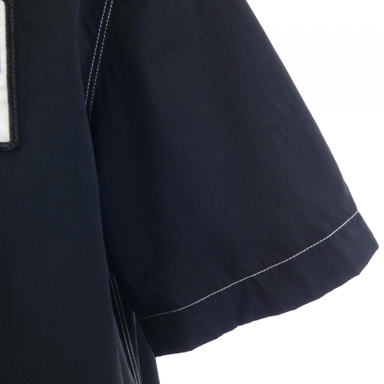 ルイヴィトン LOUIS VUITTON エンブロイダードショートスルーブコットンシャツ HRS89WLVD S／Sシャツ