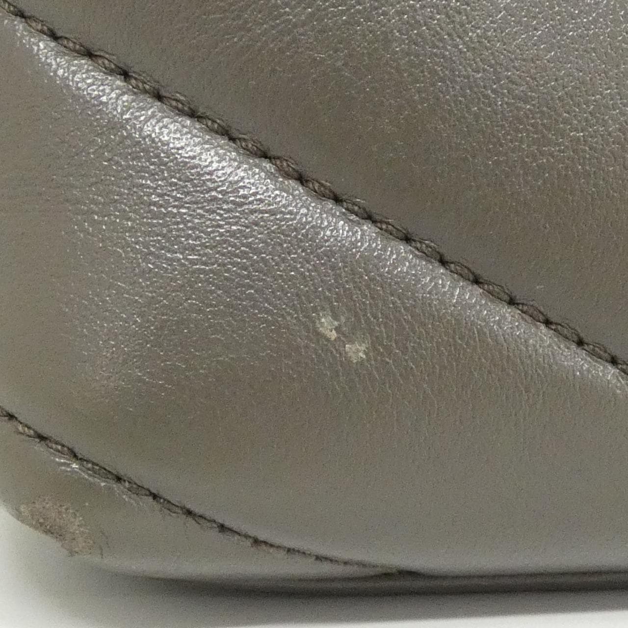 サンローラン ルル トイ バッグ 467072 DV706 ショルダーバッグ