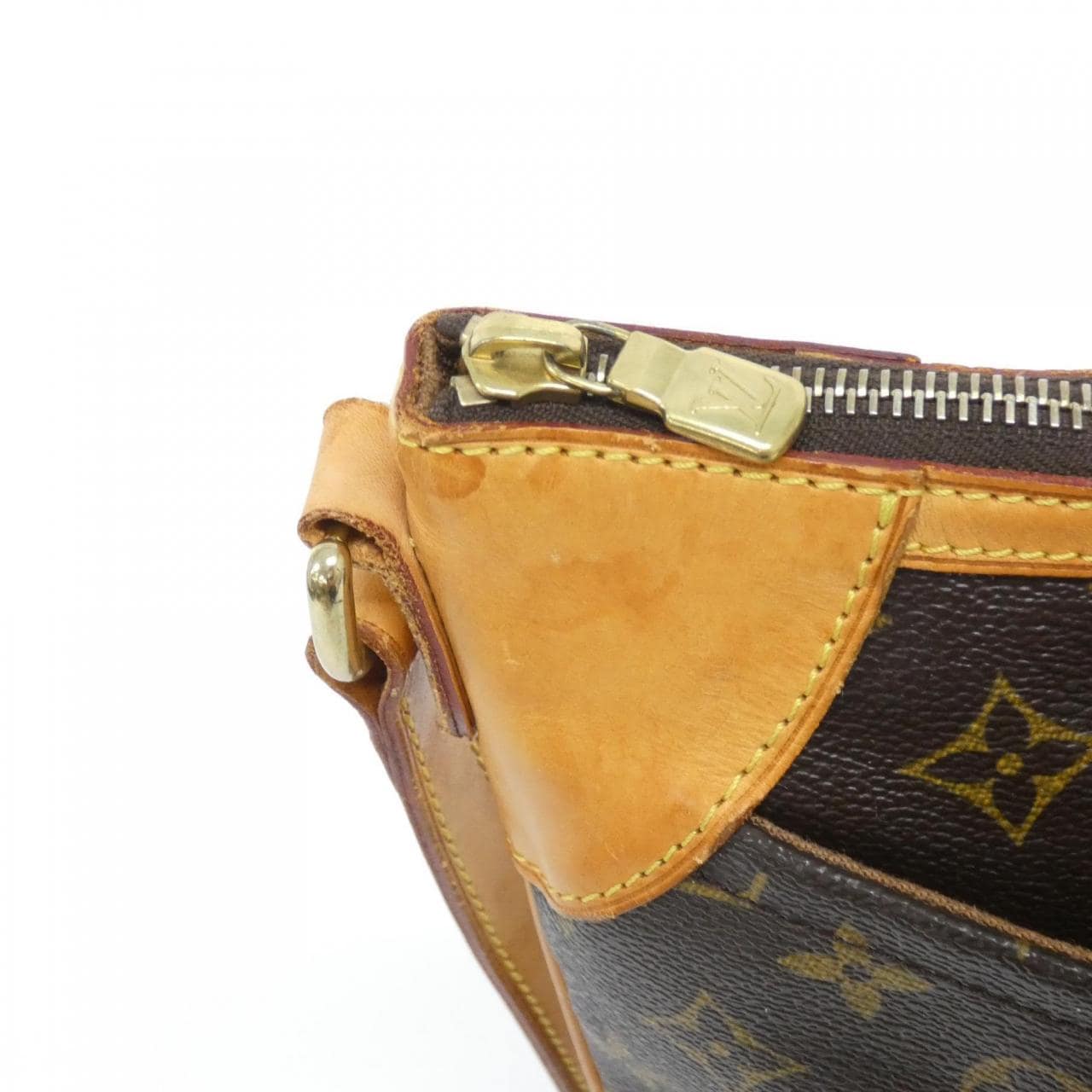 ルイヴィトン モノグラム オデオン MM M56389 ショルダーバッグ