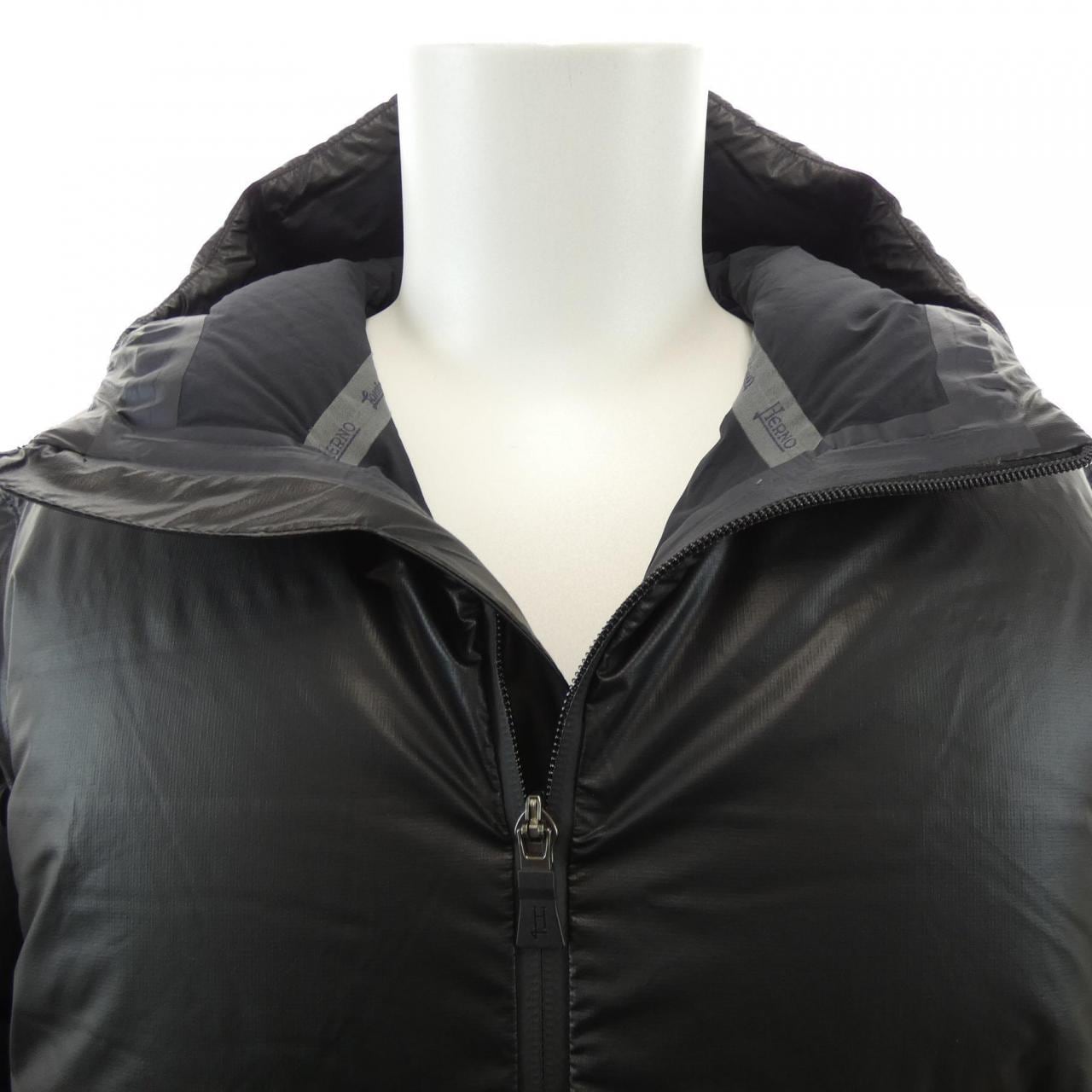 Herno LAMINAR PI170UL羽绒服