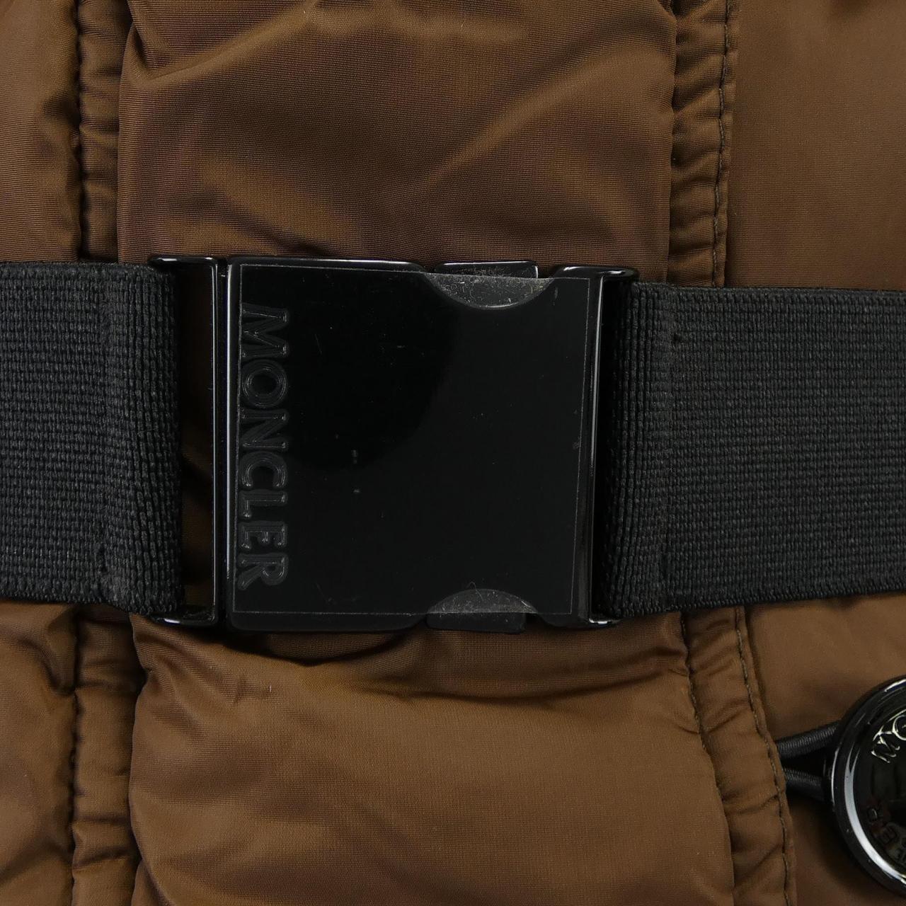 モンクレール MONCLER ダウンジャケット