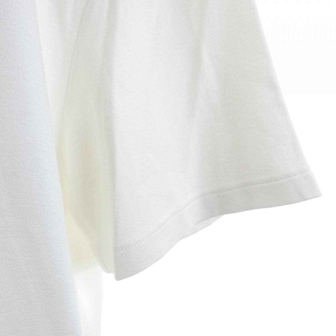 ルイヴィトン LOUIS VUITTON プリントシグネチャーTシャツ HTY87WNDK Tシャツ
