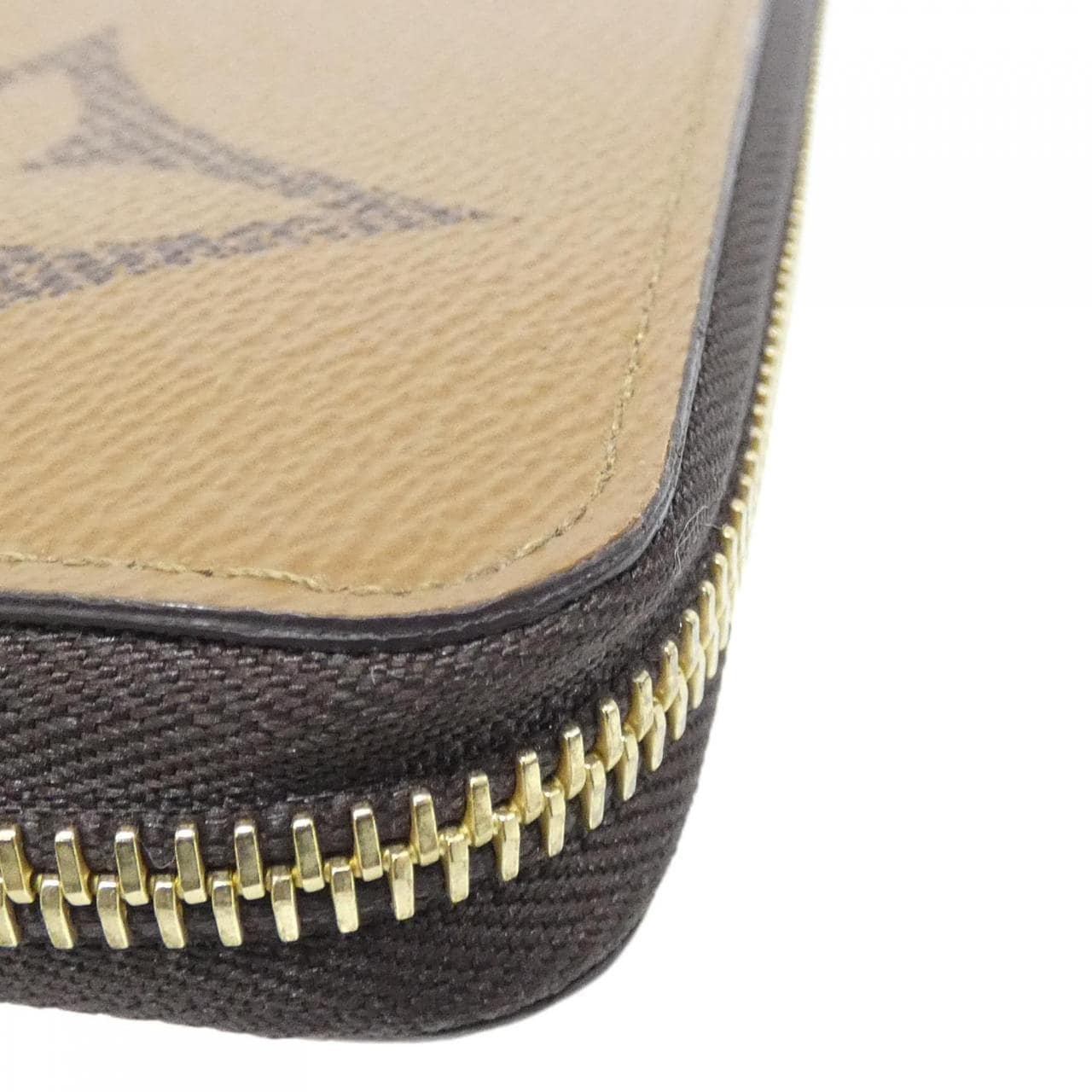 ルイヴィトン モノグラム ジャイアント ジッピー ウォレット M69353 財布