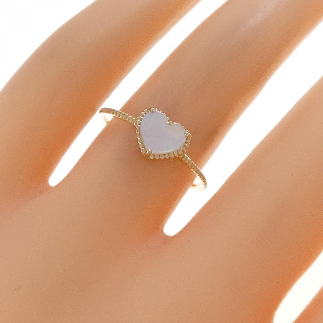 エテ ハート マザーオブパール リング