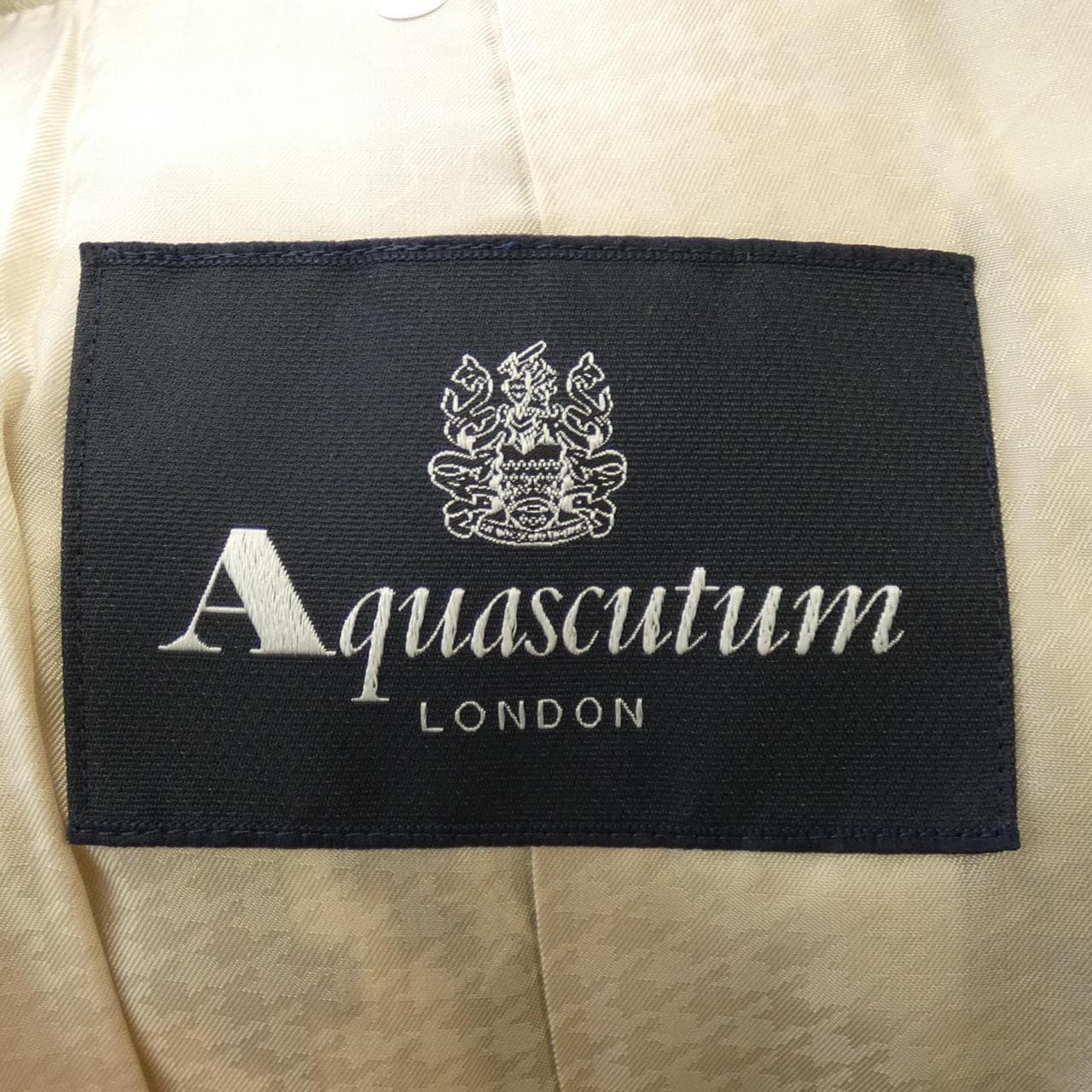 アクアスキュータム Aquascutum ジャケット