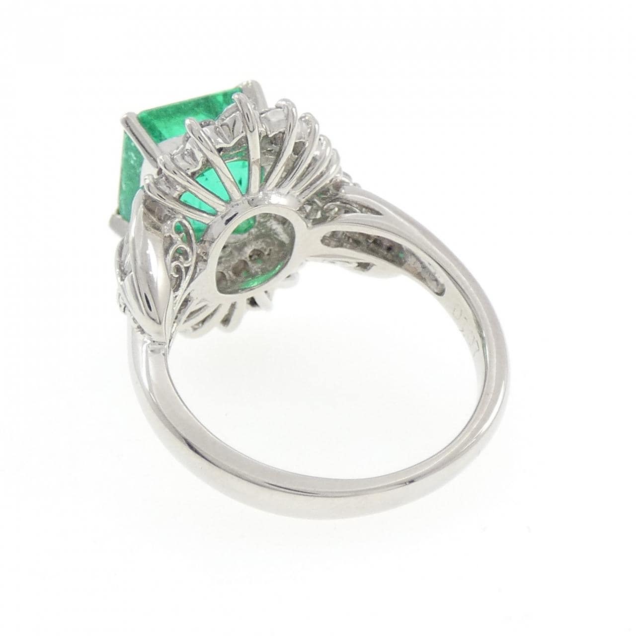 PT900 エメラルド リング 3.86CT コロンビア産