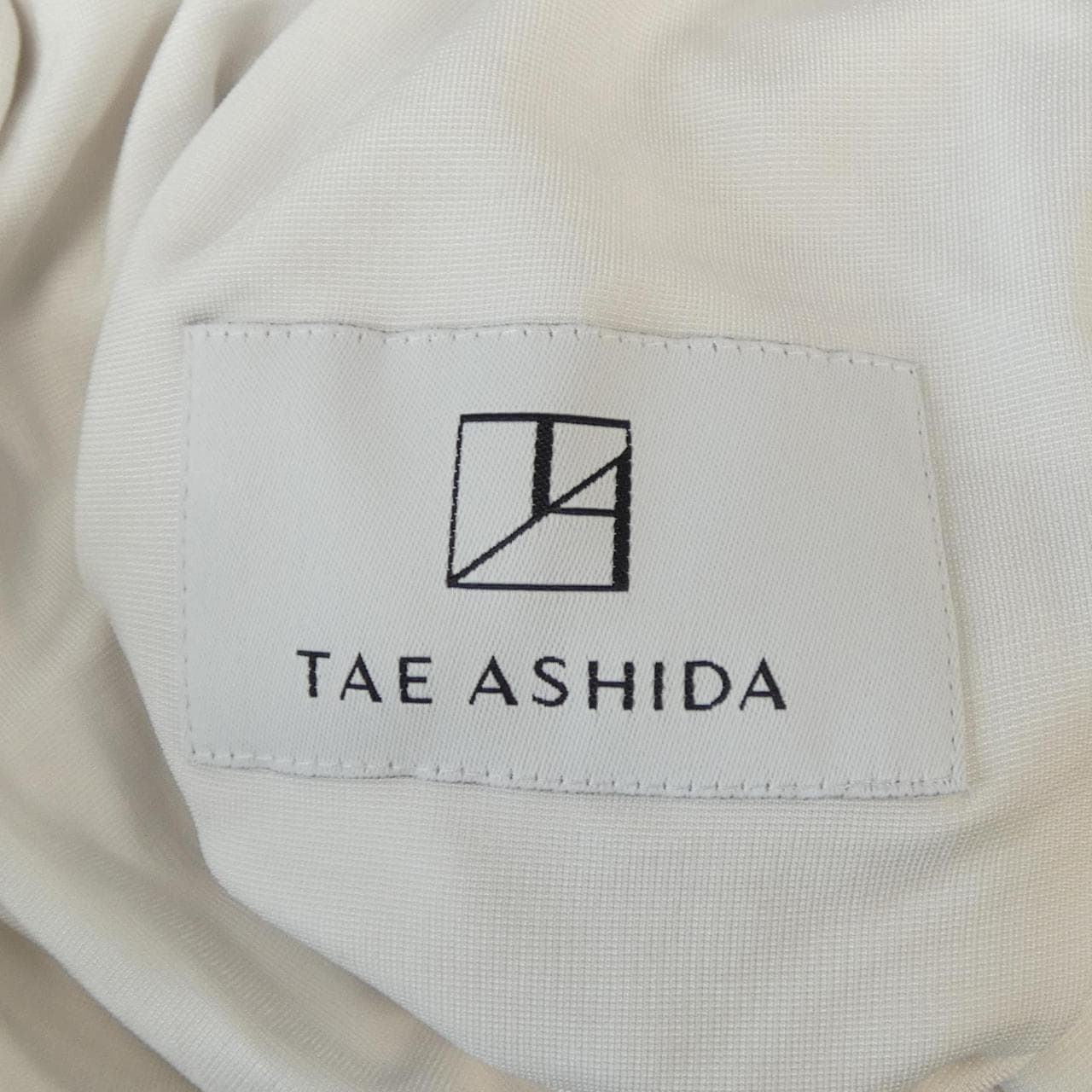 タエアシダ TAE ASHIDA パンツ