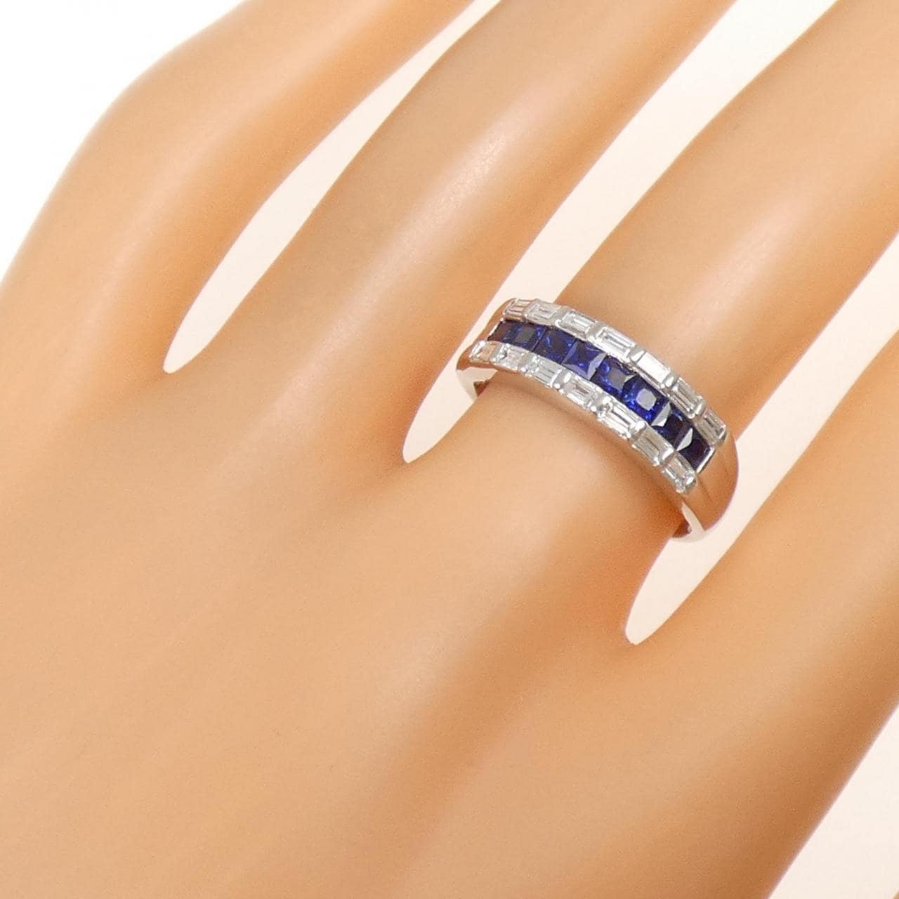 PT900 サファイヤ リング 0.80CT
