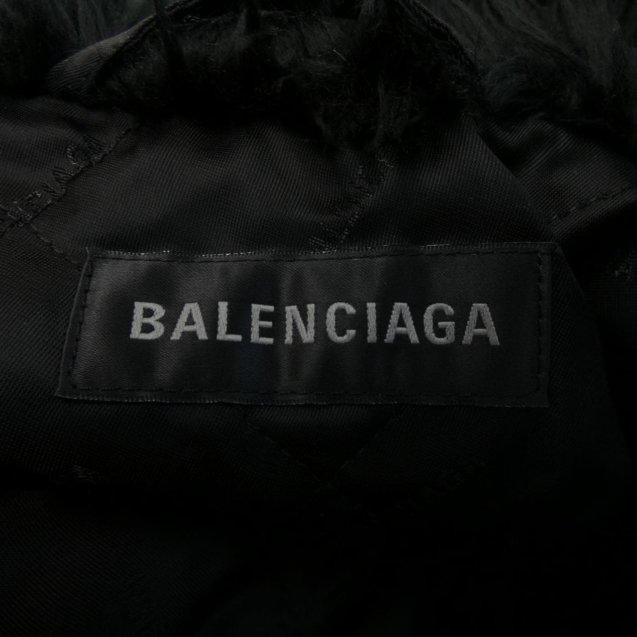 バレンシアガ BALENCIAGA 681818 TNQ02 コート