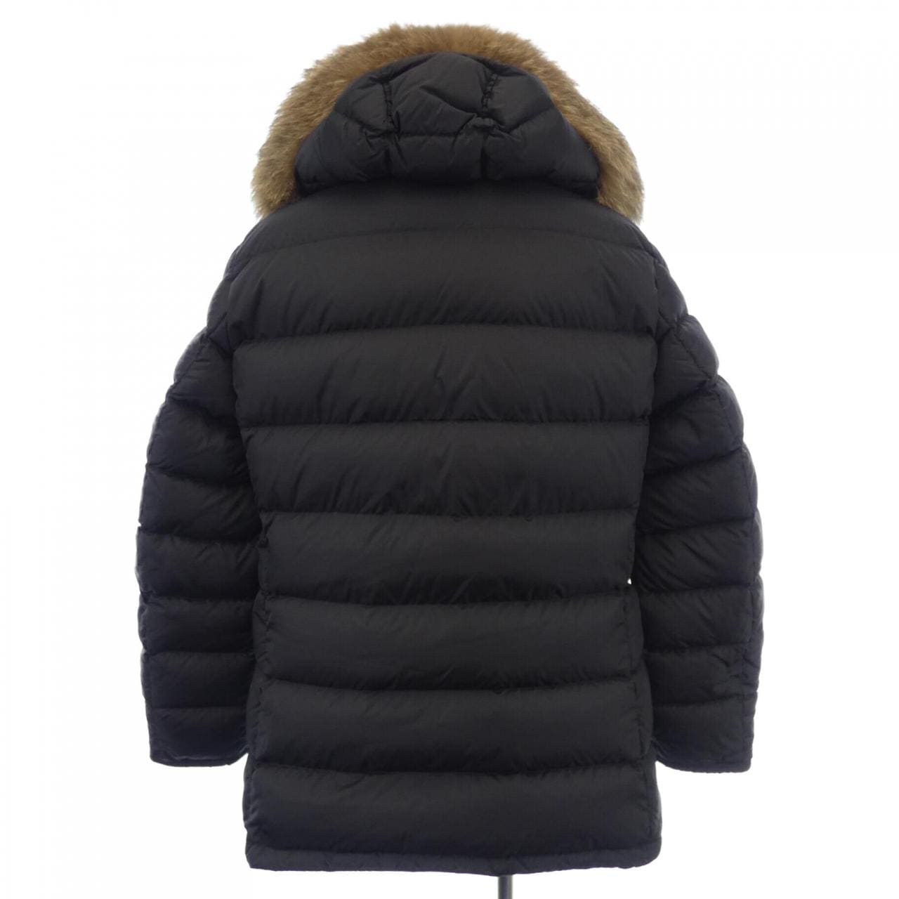 モンクレール MONCLER ダウンジャケット