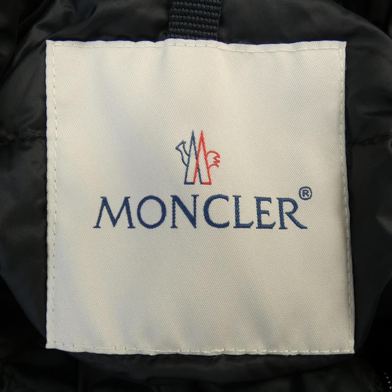 モンクレール MONCLER ダウンジャケット