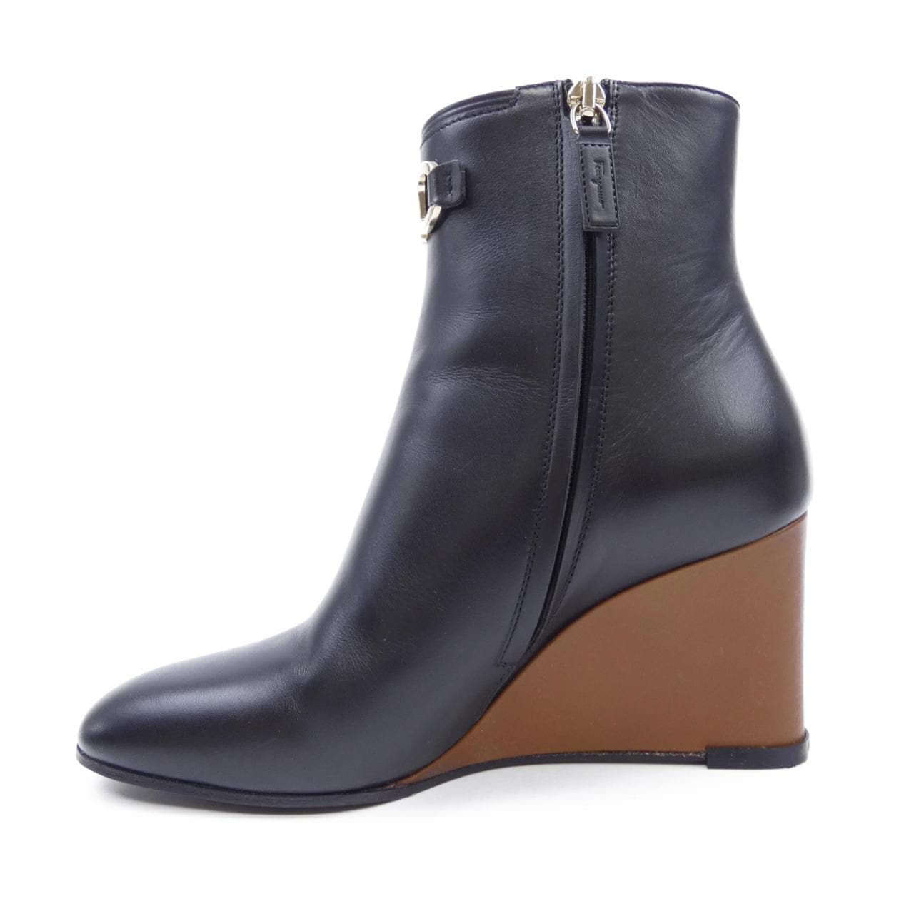 サルヴァトーレフェラガモ SALVATORE FERRAGAMO ブーツ