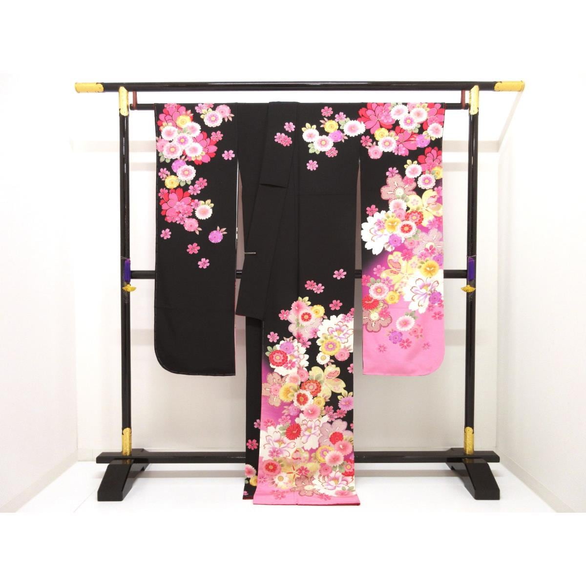 【未使用品】振袖　友禅金彩加工　刺繍入りボカシ染
