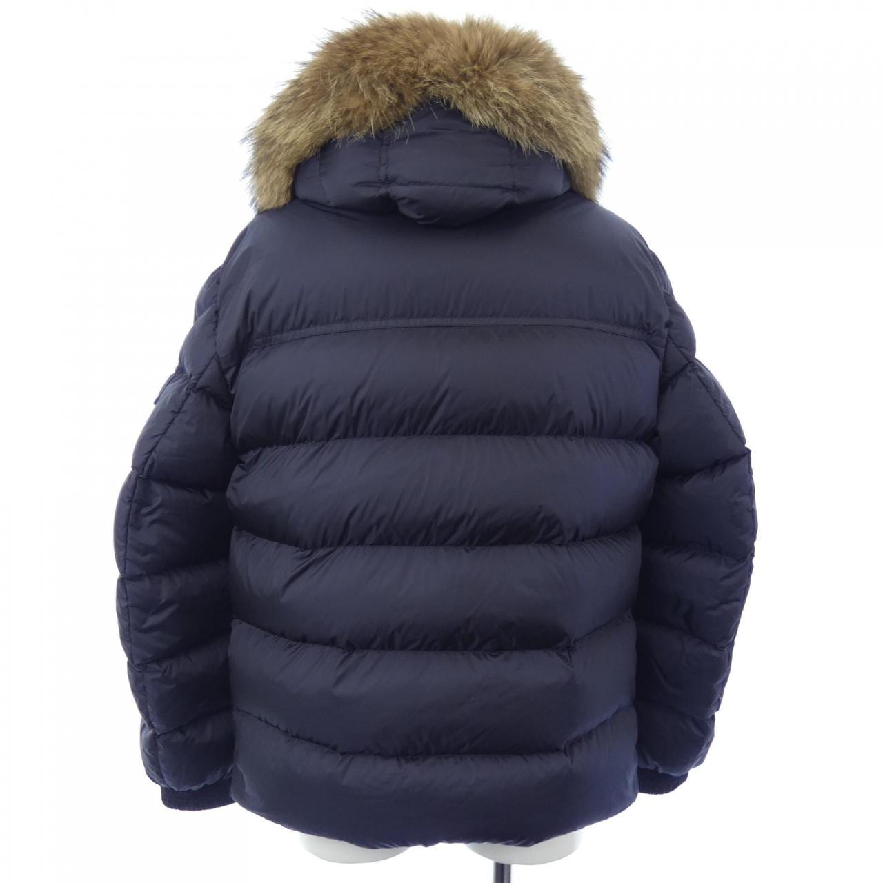 モンクレール MONCLER ダウンジャケット