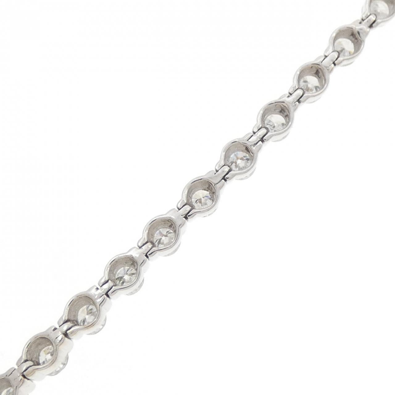 K18WG ダイヤモンド ブレスレット 2.65CT