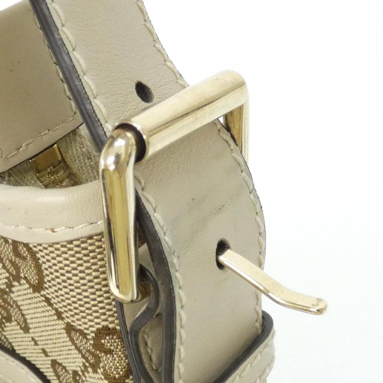 グッチ 388930 KQWFY ショルダーバッグ