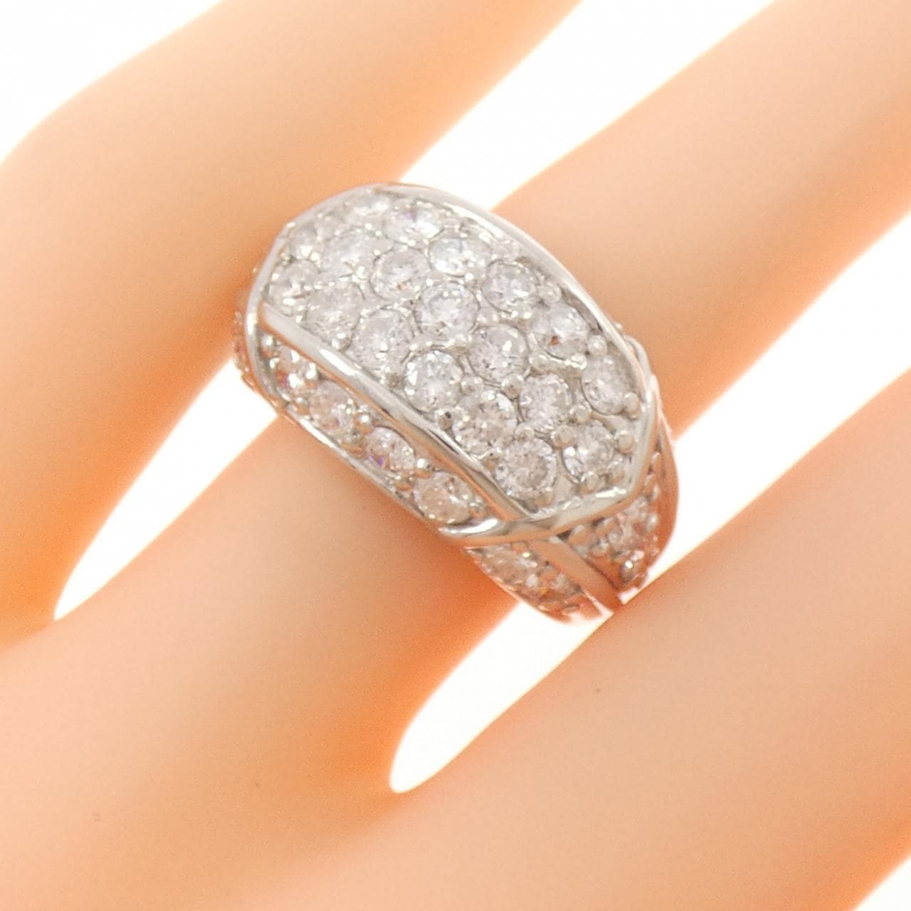 PT900 パヴェ ダイヤモンド リング 2.50CT