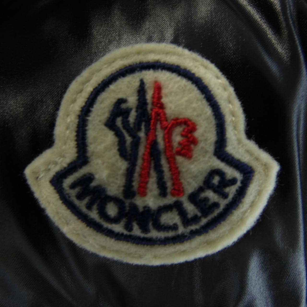 モンクレール MONCLER ダウンジャケット