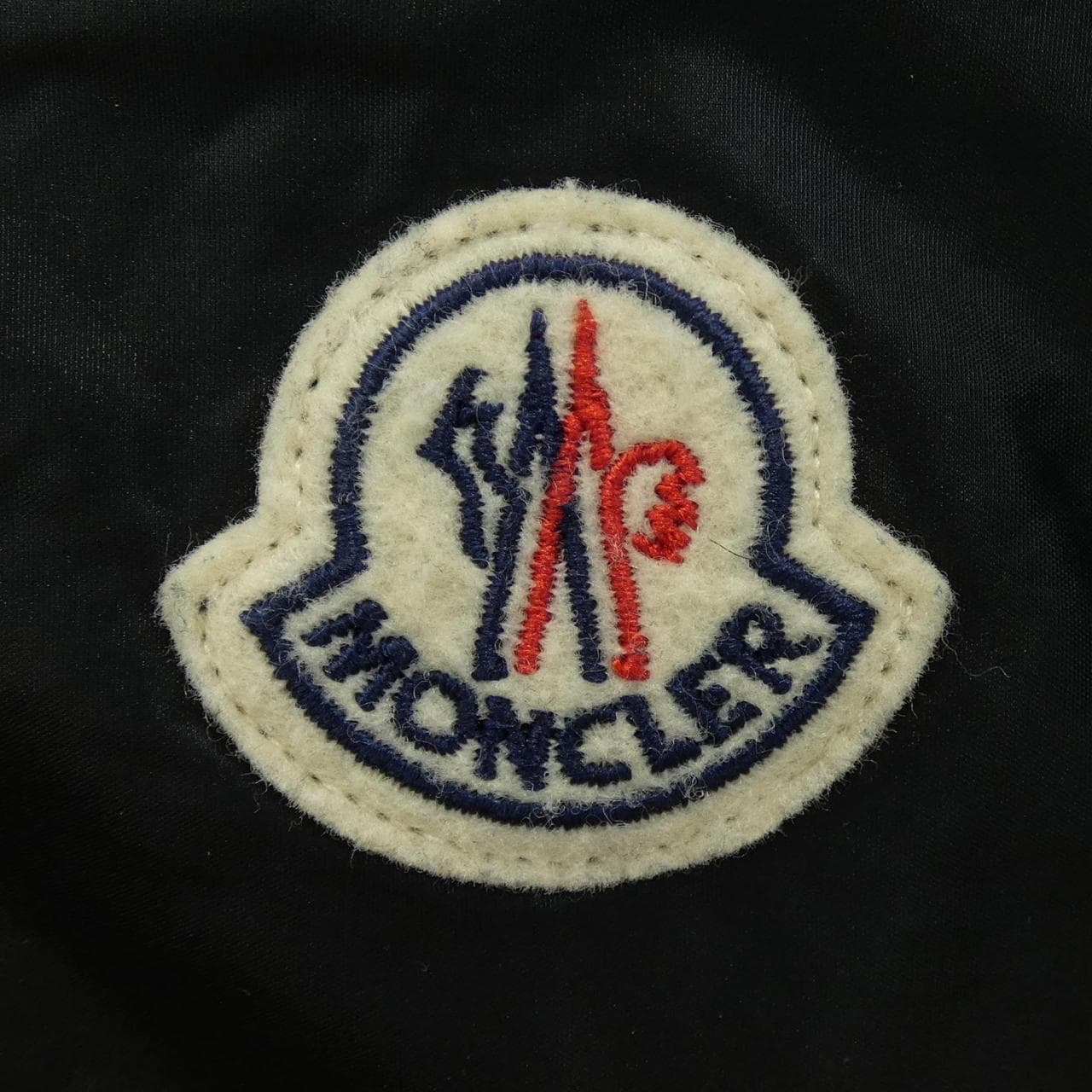 モンクレール MONCLER H10918C00048 8390Y Tシャツ