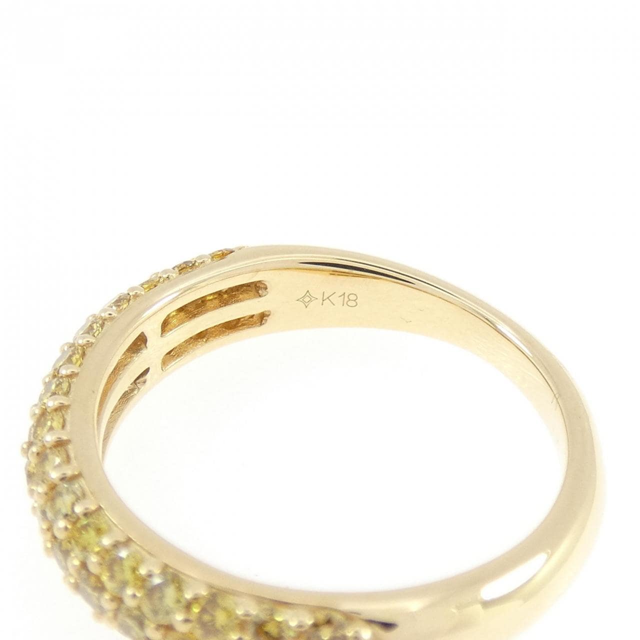 ジーエスティービー ダイヤモンド リング 0.65CT