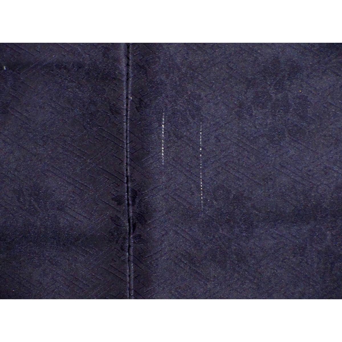 振袖　友禅金彩加工　刺繍入り