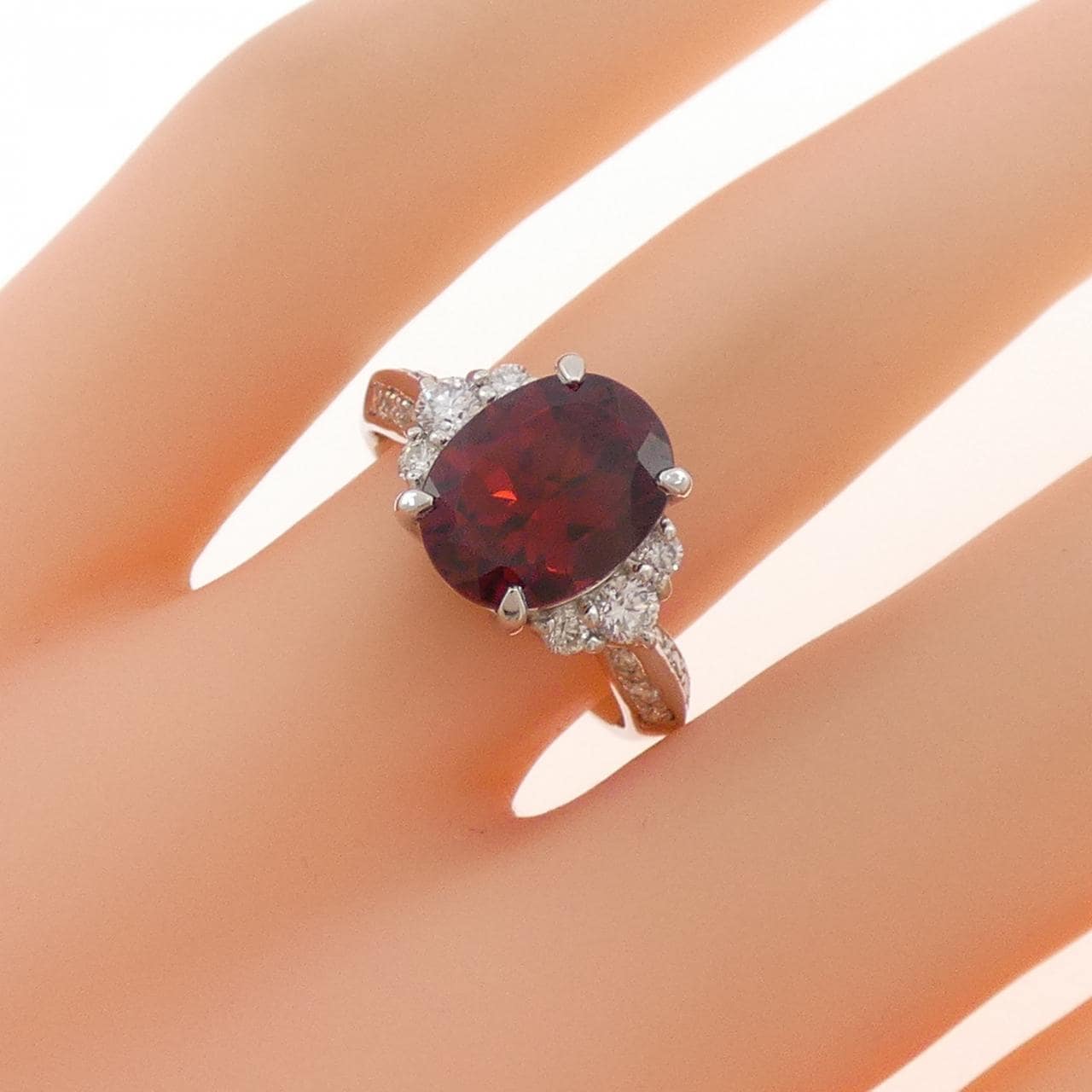 PT900 ガーネット リング 3.72CT