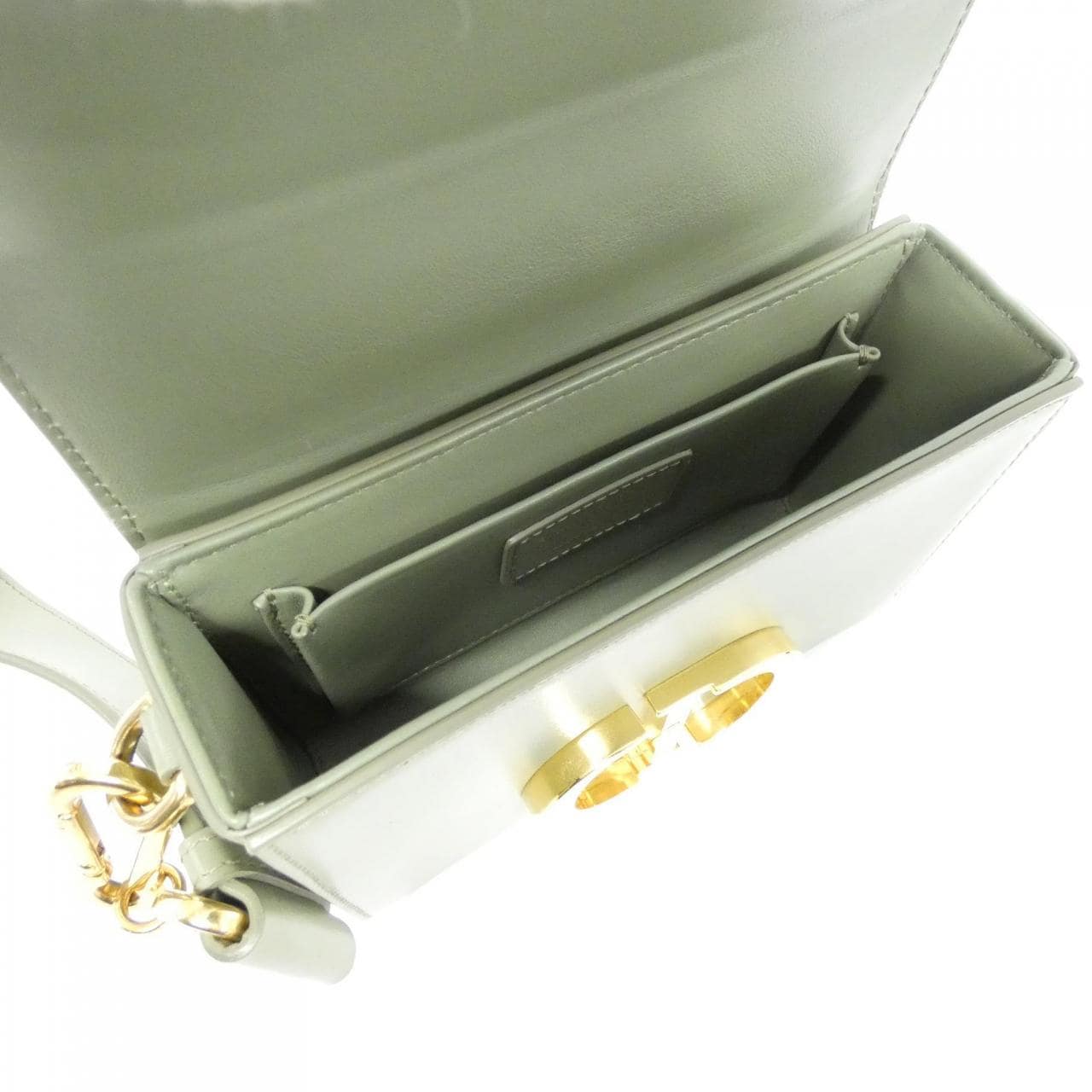 クリスチャンディオール 30 モンテーニュ M9204UMOS ショルダーバッグ