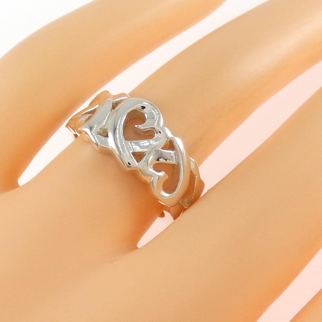 ティファニー トリプルラビングハート リング