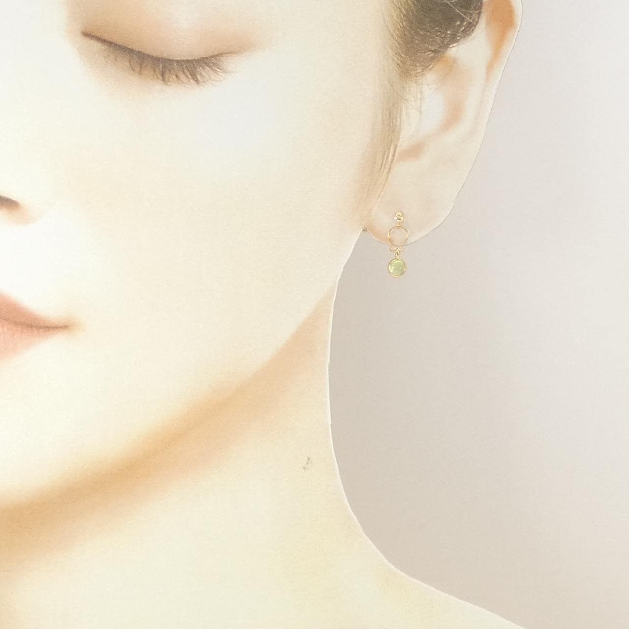 K18YG ペリドット ピアス