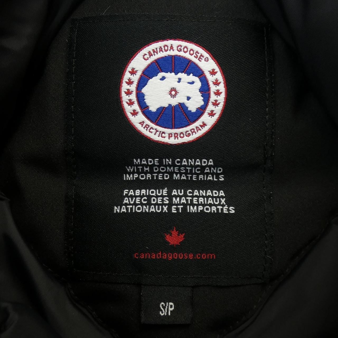 カナダグース CANADA GOOSE ダウンジャケット