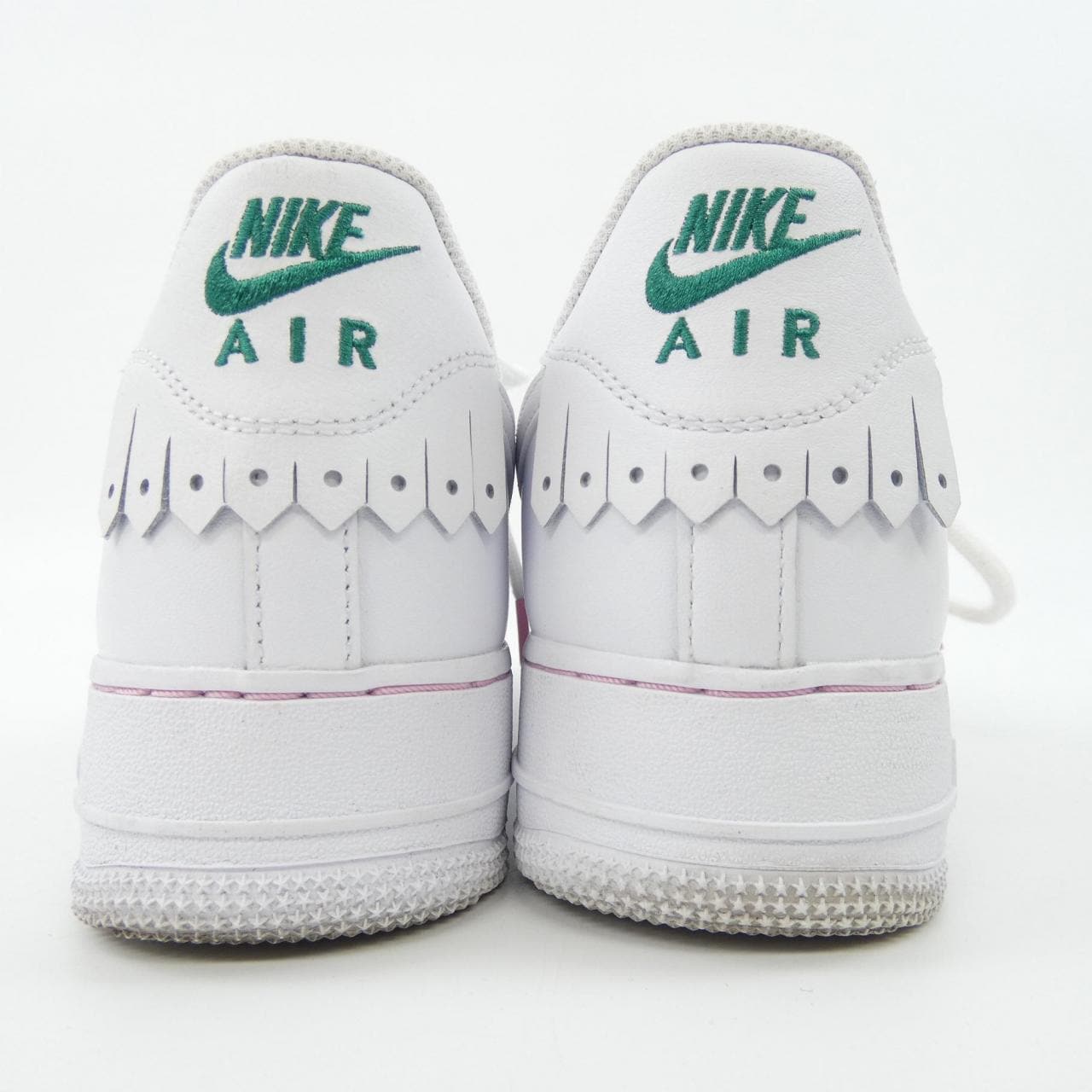 ナイキ NIKE スニーカー