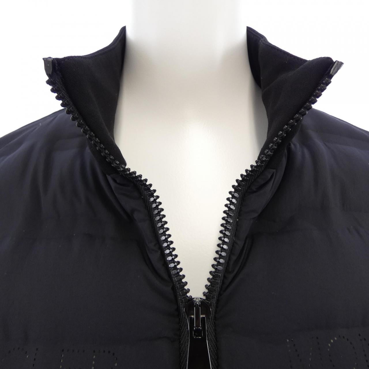 モンクレール MONCLER G10938G52200 829L9 ダウンジャケット